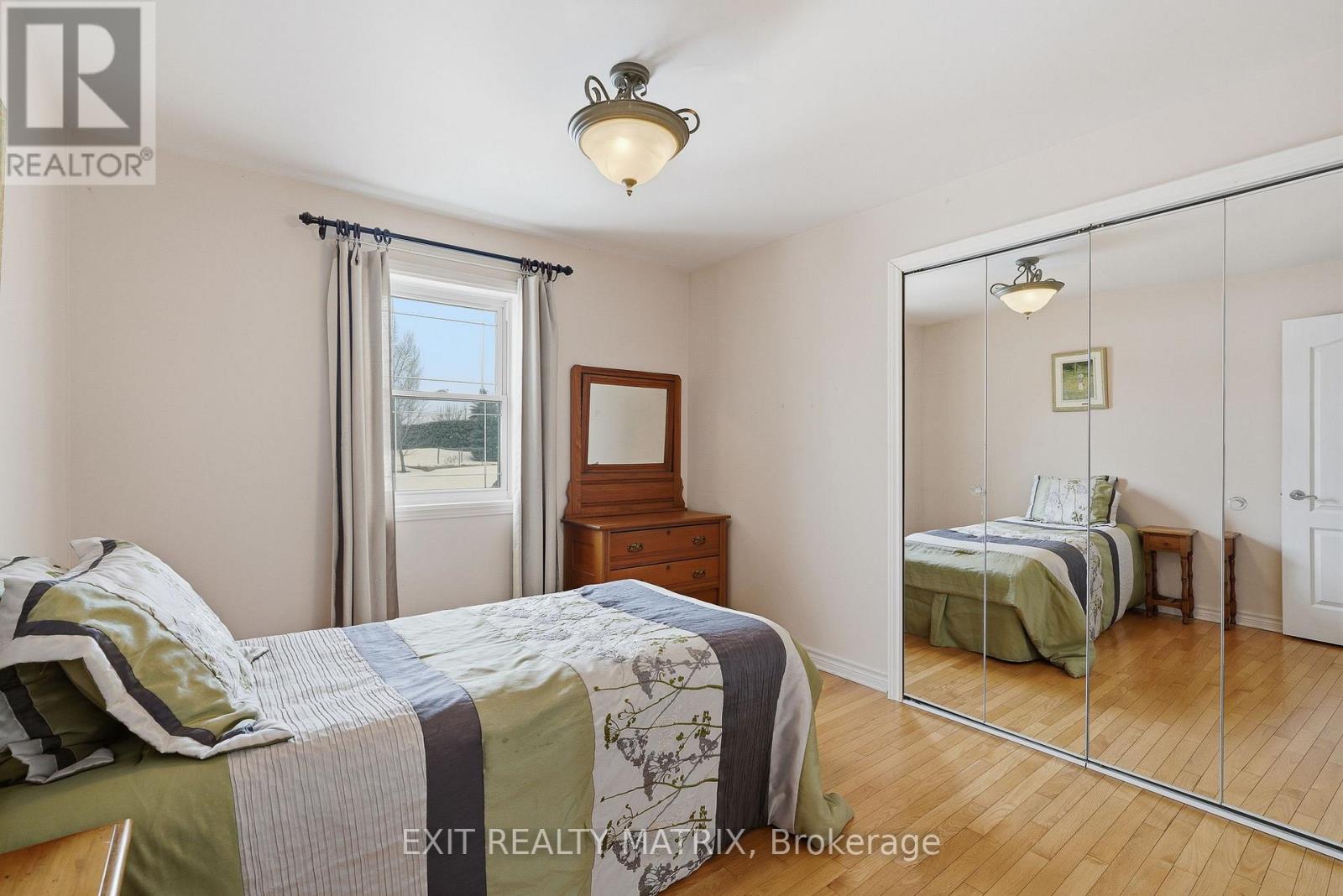 115 Gascon Street, Alfred And Plantagenet, Ontario  K0B 1J0 - Photo 33 - X12897796