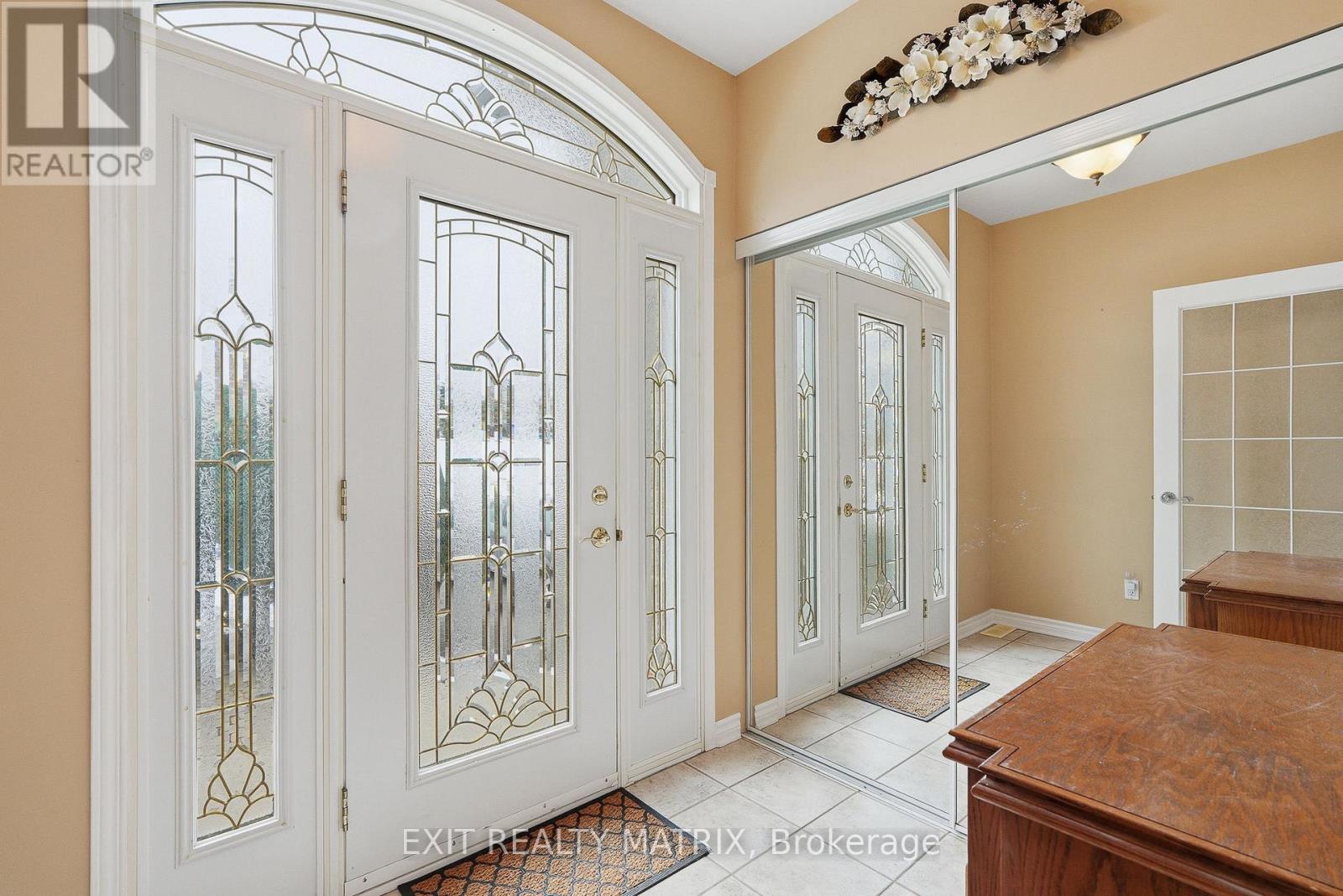 115 Gascon Street, Alfred And Plantagenet, Ontario  K0B 1J0 - Photo 6 - X12897796