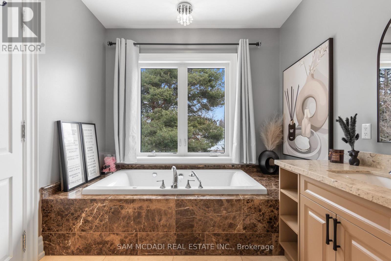 1285 Minnewaska Trail, Mississauga, Ontario  L5G 3S6 - Photo 20 - W12897790