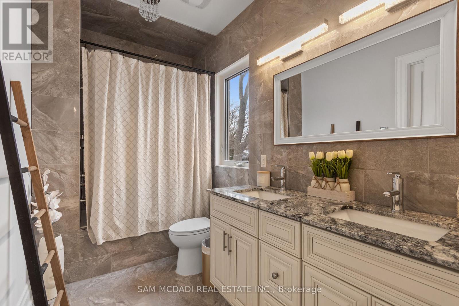 1285 Minnewaska Trail, Mississauga, Ontario  L5G 3S6 - Photo 24 - W12897790