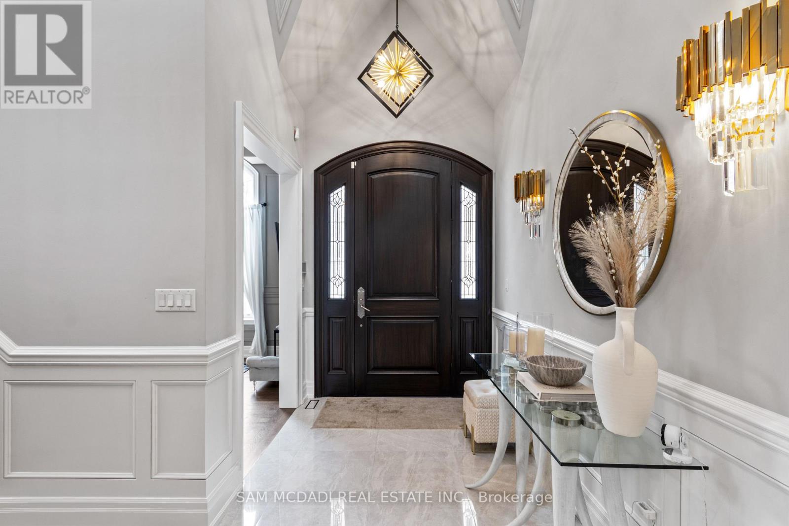 1285 Minnewaska Trail, Mississauga, Ontario  L5G 3S6 - Photo 3 - W12897790