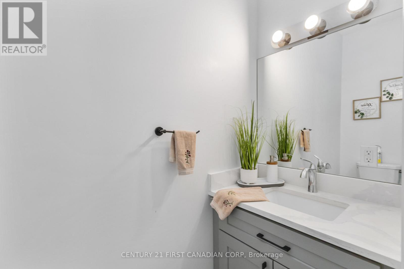 6311 Old Garrison Boulevard, London South, Ontario  N6P 0A8 - Photo 31 - X12896020