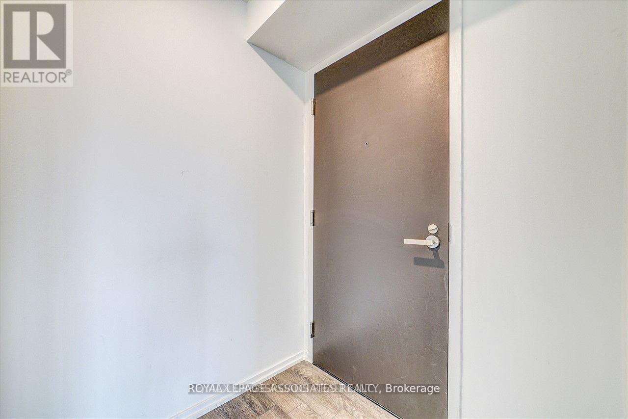 5214 - 197 Yonge Street, Toronto (Church-Yonge Corridor), Ontario  M5B 1M4 - Photo 11 - C12896302