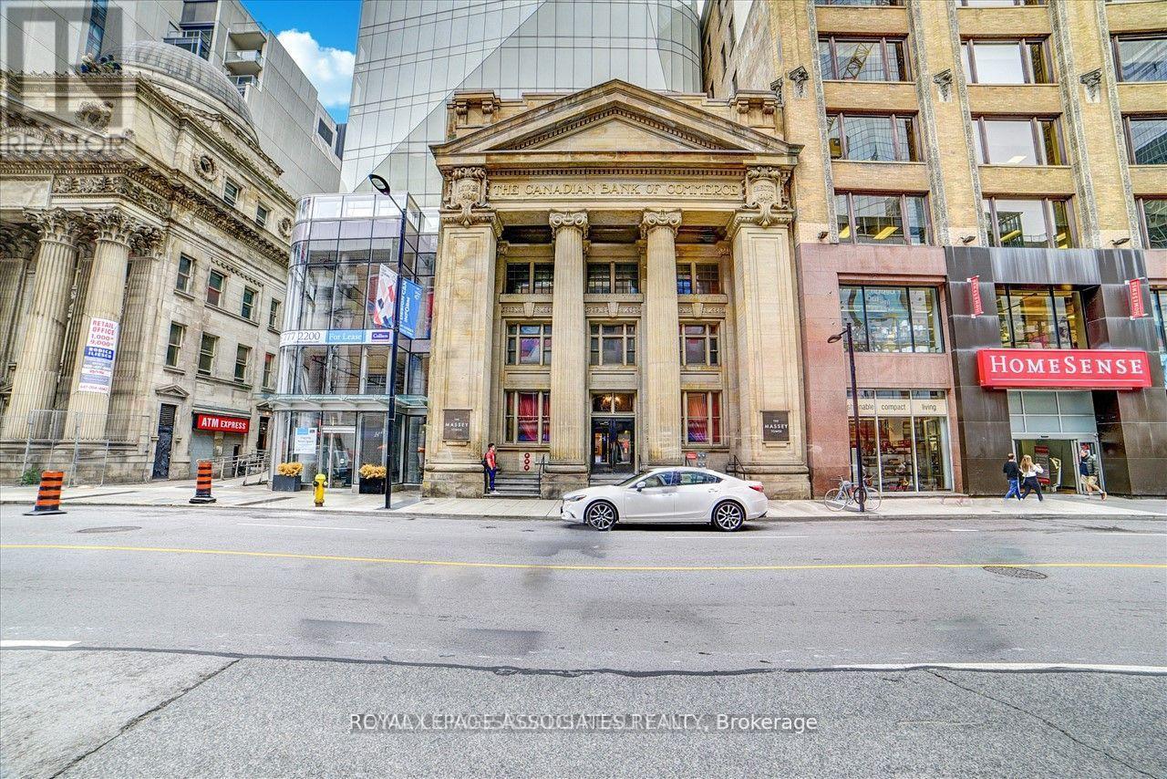 5214 - 197 YONGE STREET, toronto (church-yonge corridor), Ontario