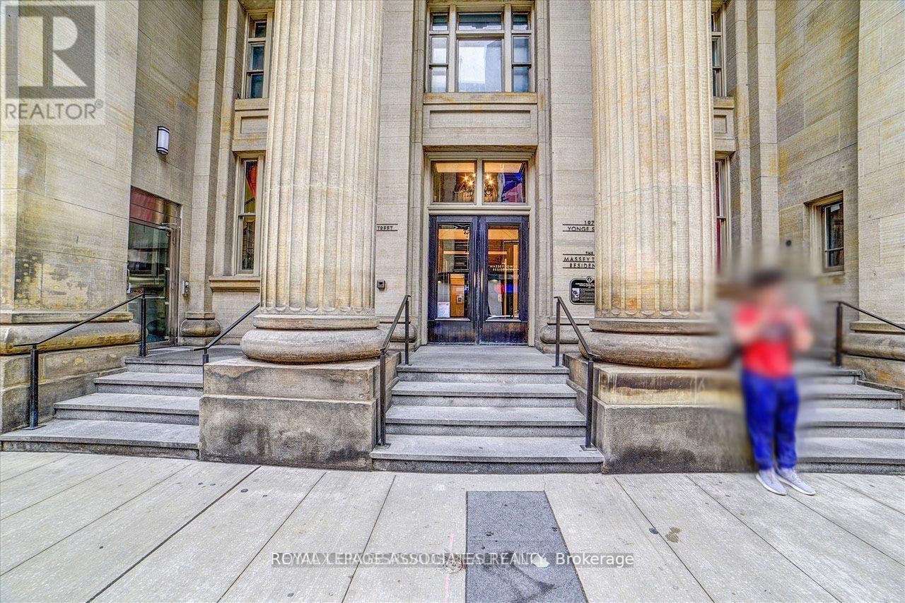 5214 - 197 Yonge Street, Toronto (Church-Yonge Corridor), Ontario  M5B 1M4 - Photo 6 - C12896302