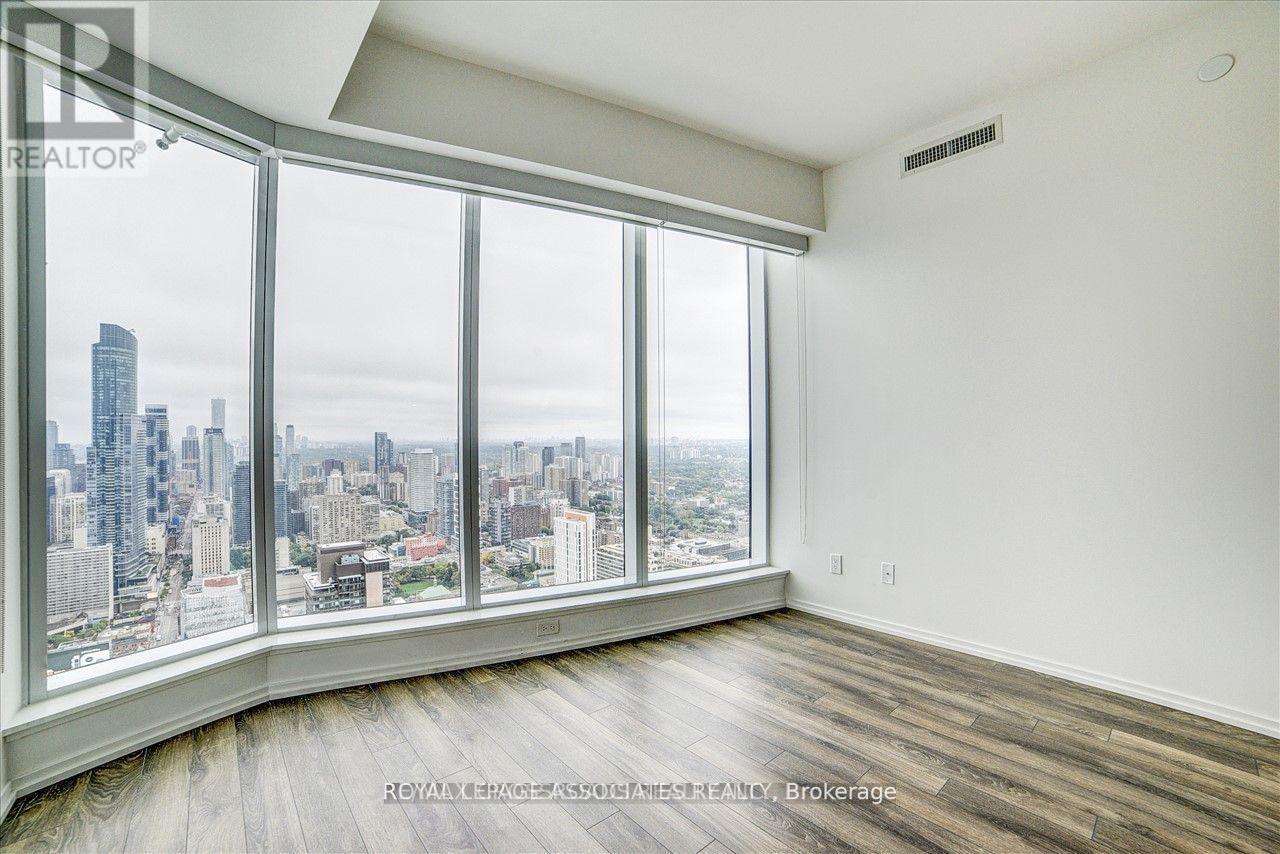 5214 - 197 Yonge Street, Toronto (Church-Yonge Corridor), Ontario  M5B 1M4 - Photo 20 - C12896302