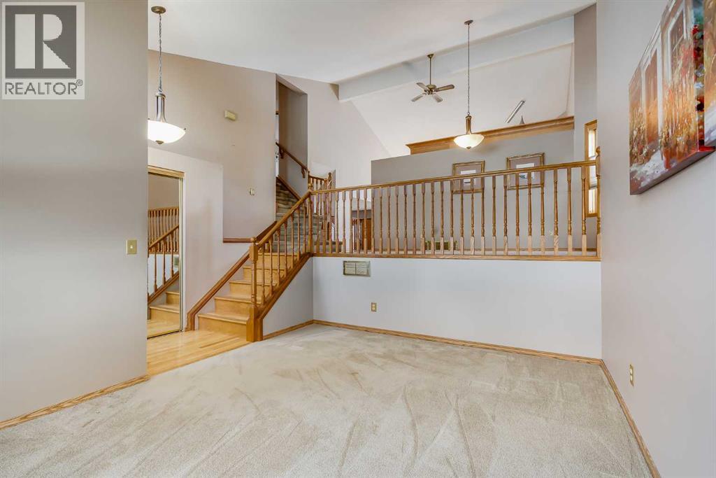 32 Marsella Court Se, Airdrie, Alberta  T4A 1V8 - Photo 3 - A2290045