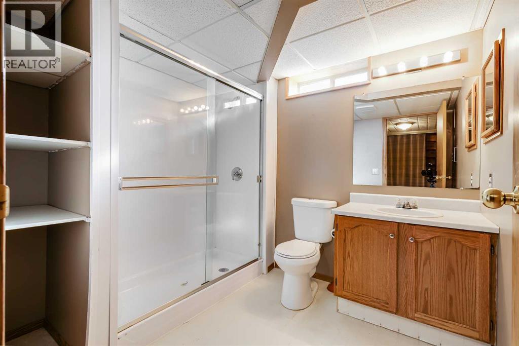 32 Marsella Court Se, Airdrie, Alberta  T4A 1V8 - Photo 14 - A2290045