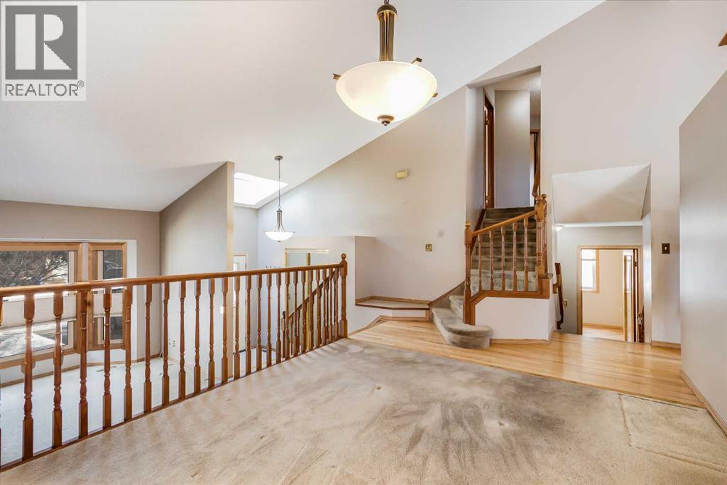 32 Marsella Court Se, Airdrie, Alberta  T4A 1V8 - Photo 5 - A2290045