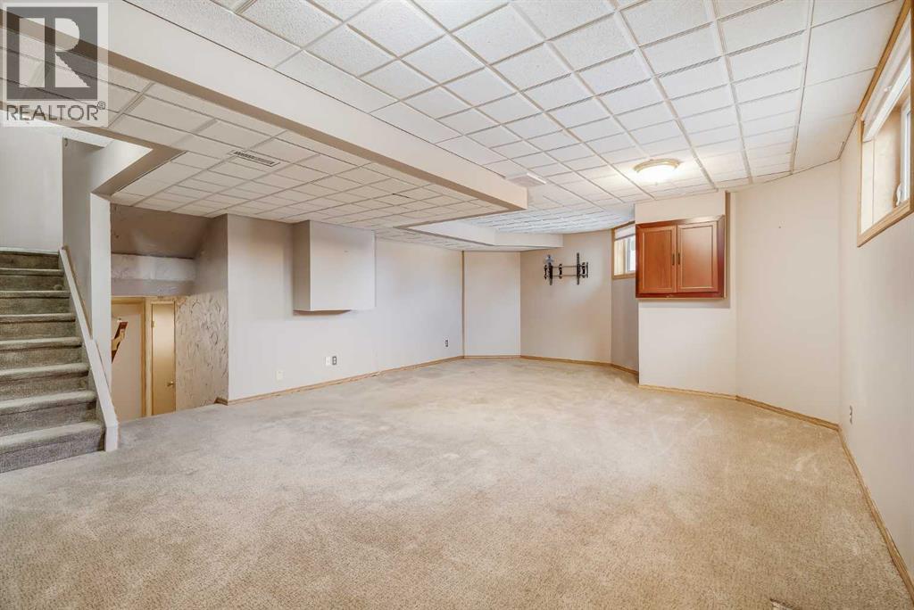 32 Marsella Court Se, Airdrie, Alberta  T4A 1V8 - Photo 12 - A2290045