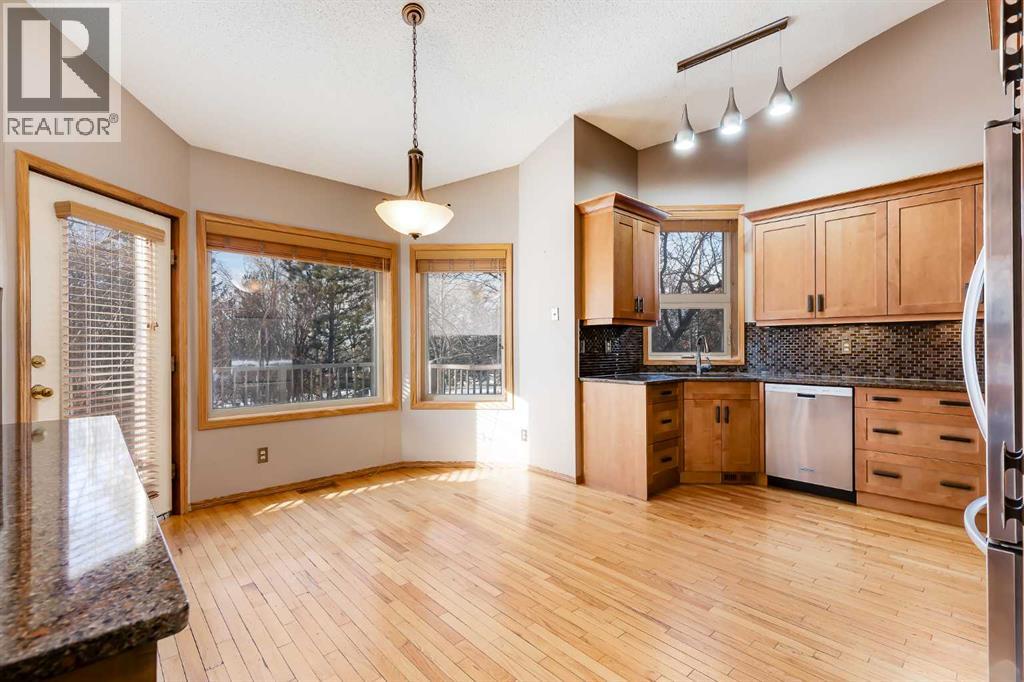 32 Marsella Court Se, Airdrie, Alberta  T4A 1V8 - Photo 7 - A2290045