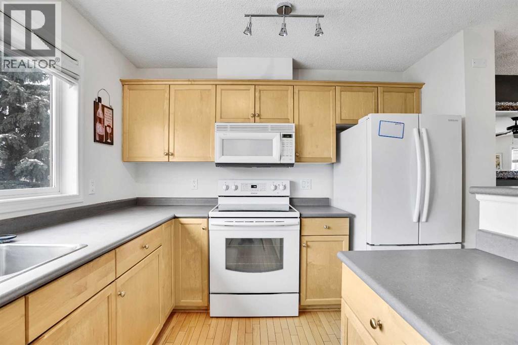 22 Prestwick Acres Lane Se, Calgary, Alberta  T2Z 3Y1 - Photo 12 - A2293565