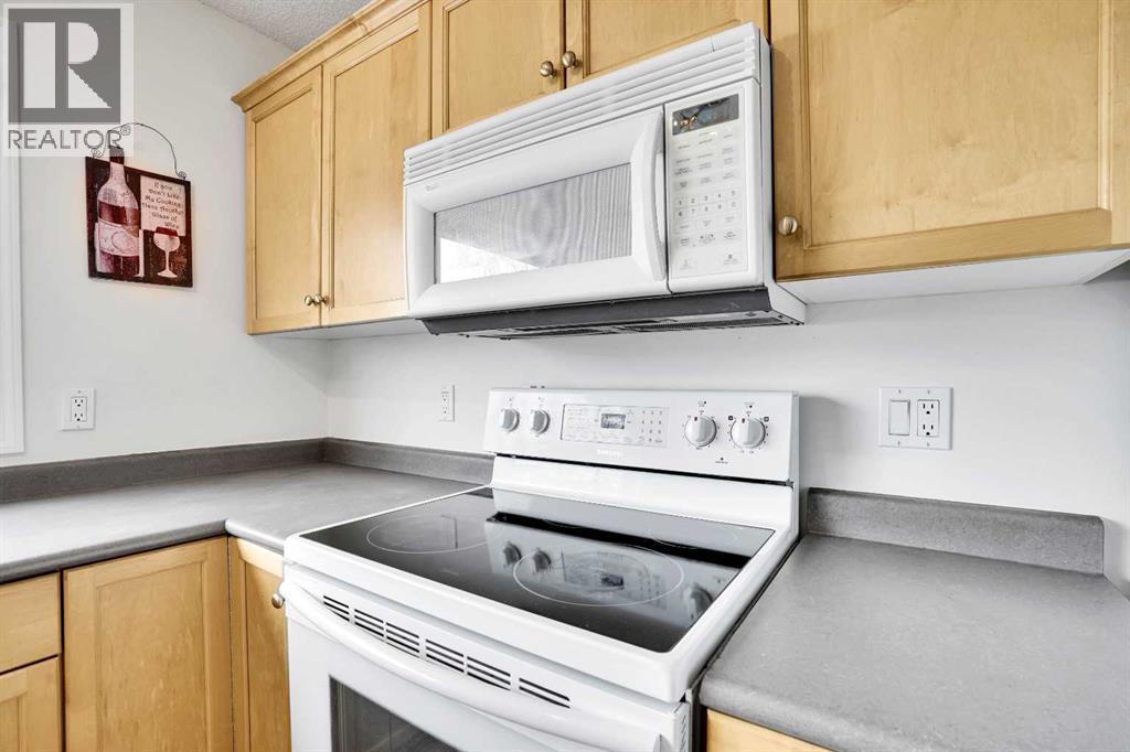 22 Prestwick Acres Lane Se, Calgary, Alberta  T2Z 3Y1 - Photo 13 - A2293565