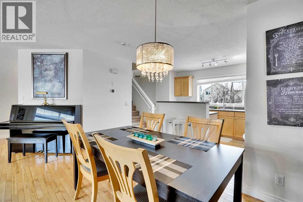 22 Prestwick Acres Lane Se, Calgary, Alberta  T2Z 3Y1 - Photo 8 - A2293565