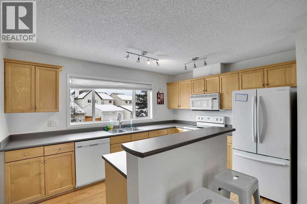 22 Prestwick Acres Lane Se, Calgary, Alberta  T2Z 3Y1 - Photo 10 - A2293565