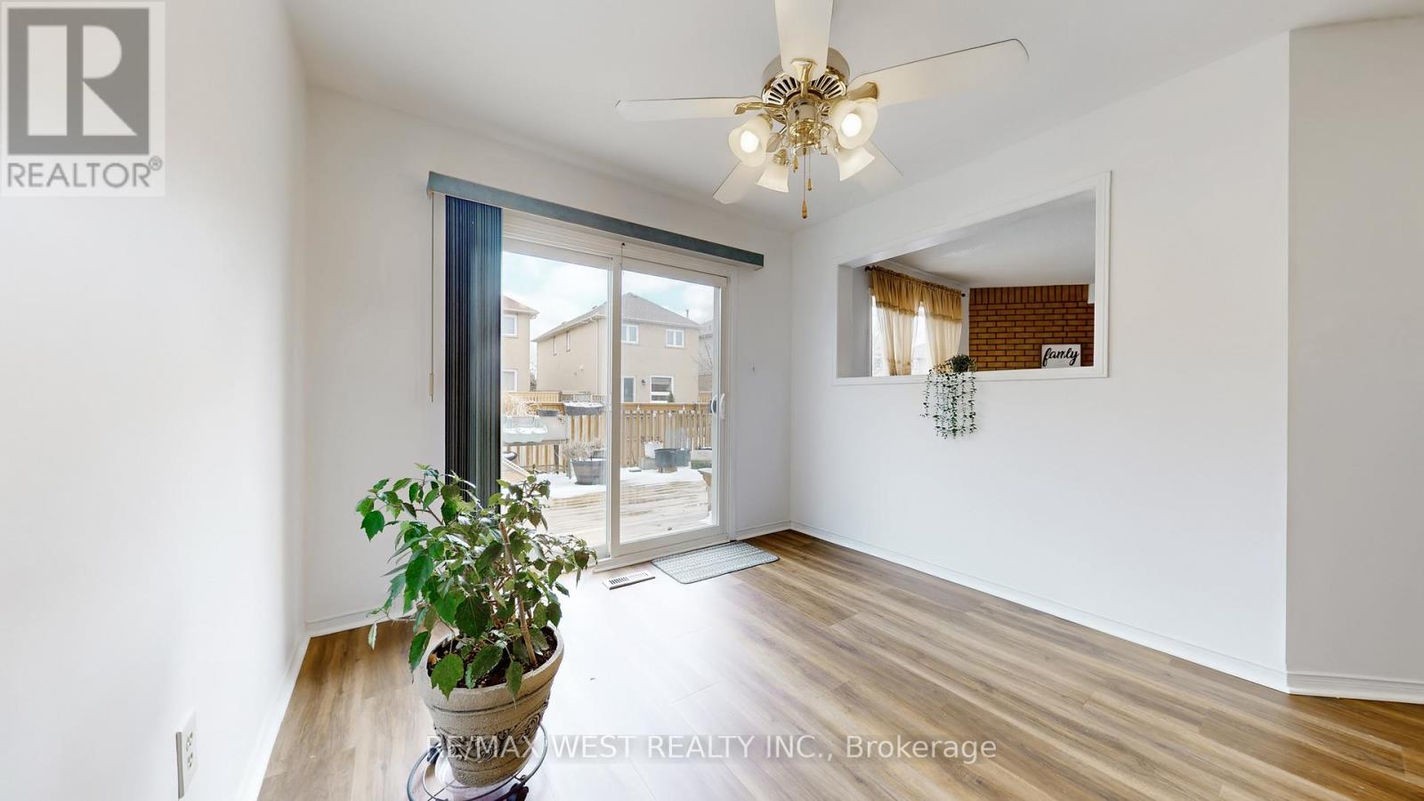 1042 Windsor Hill Boulevard, Mississauga (East Credit), Ontario  L5V 1P4 - Photo 11 - W12897262