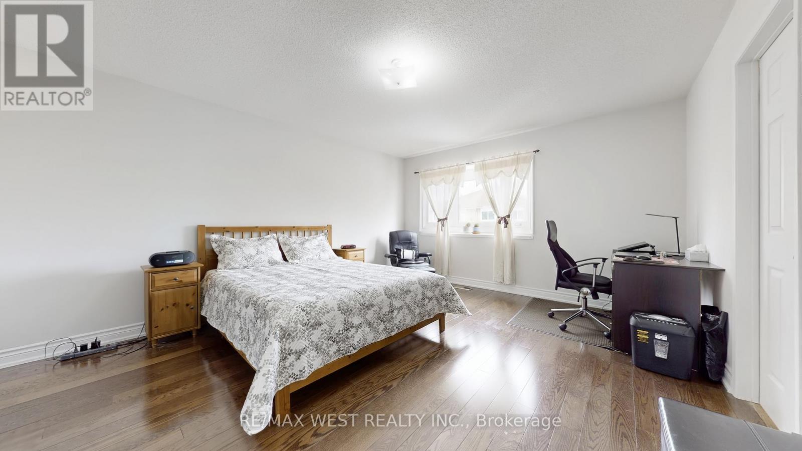 1042 Windsor Hill Boulevard, Mississauga (East Credit), Ontario  L5V 1P4 - Photo 15 - W12897262
