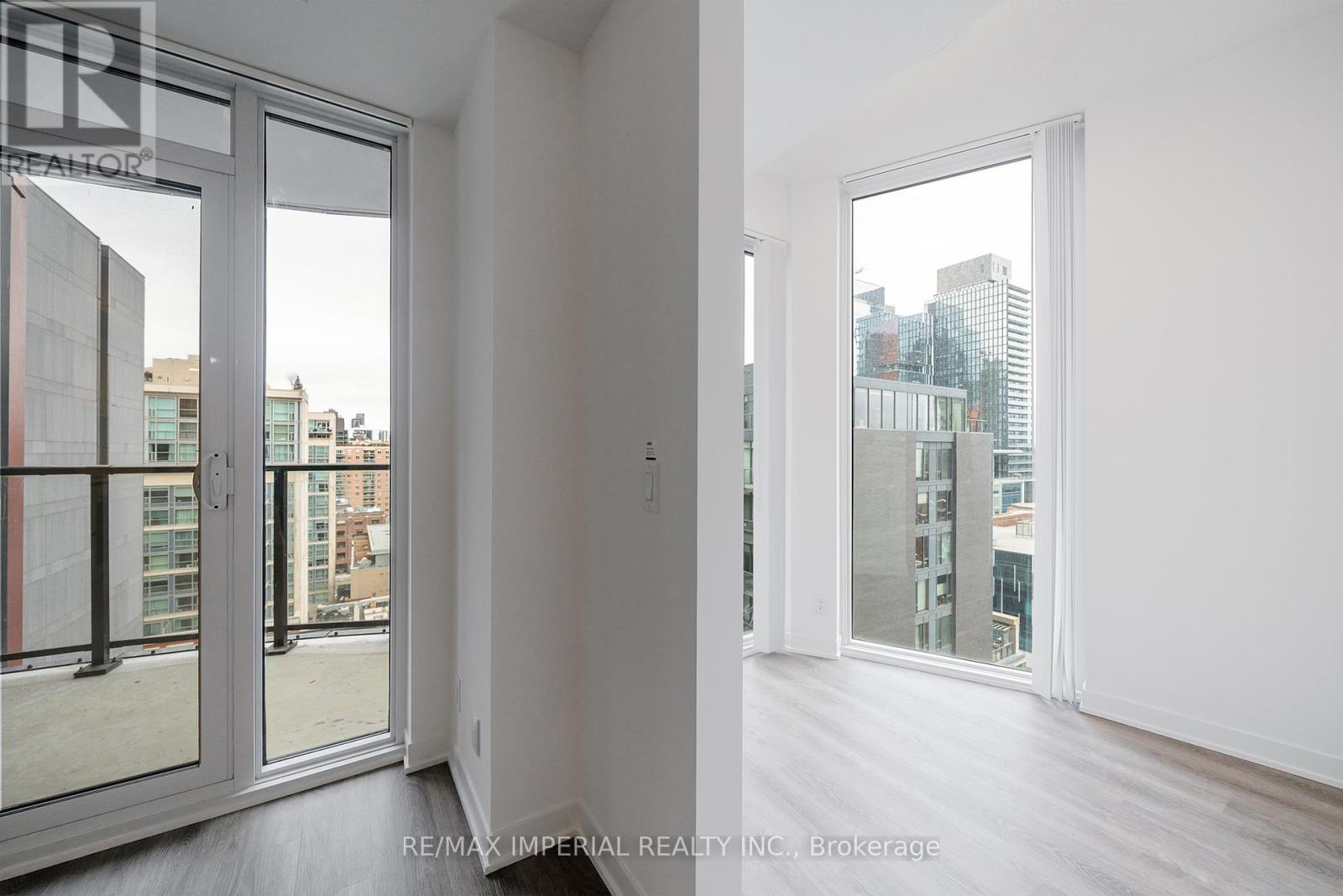 1603 - 180 Front Street E, Toronto, Ontario  M5A 0A9 - Photo 18 - C12883336