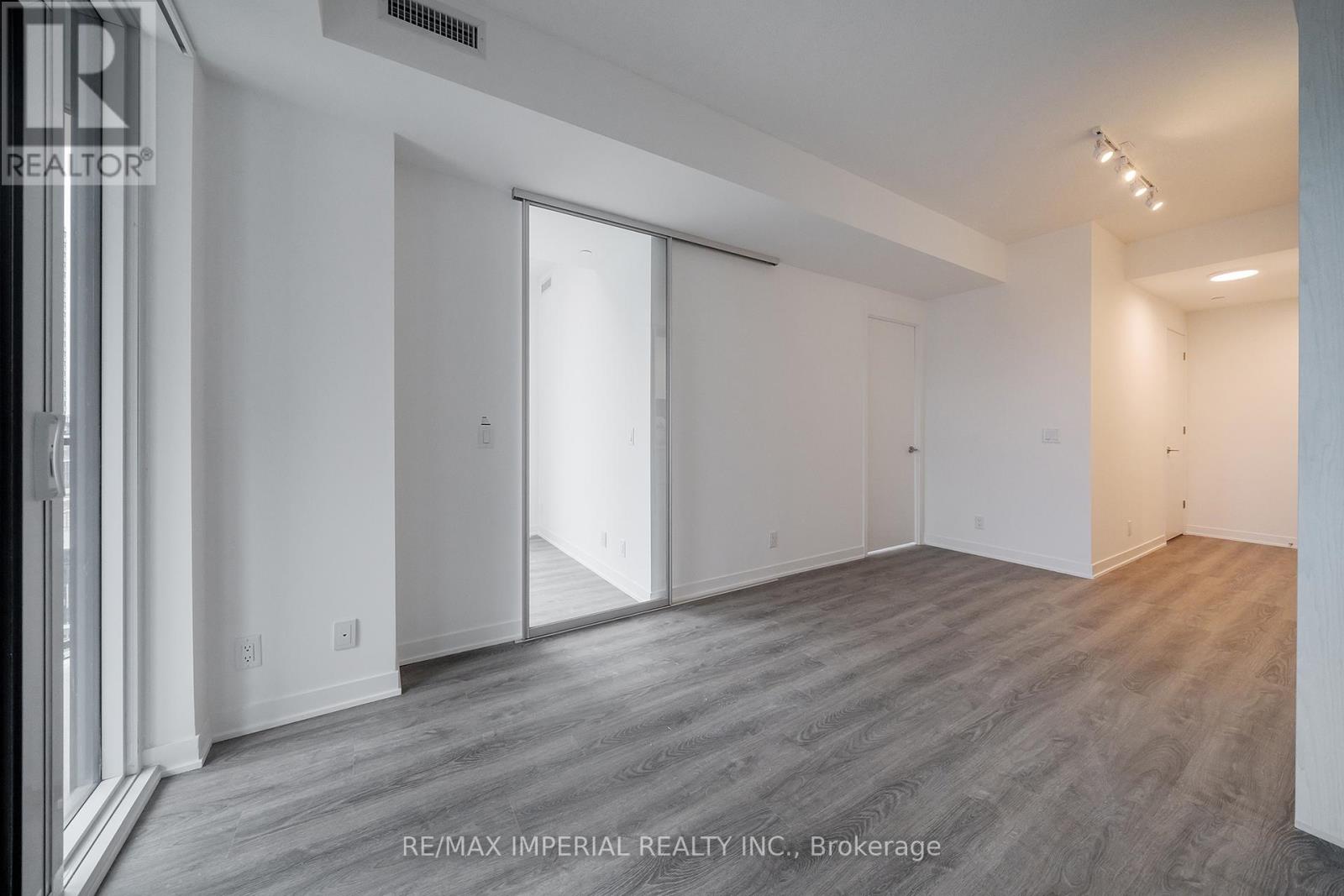 1603 - 180 Front Street E, Toronto, Ontario  M5A 0A9 - Photo 19 - C12883336