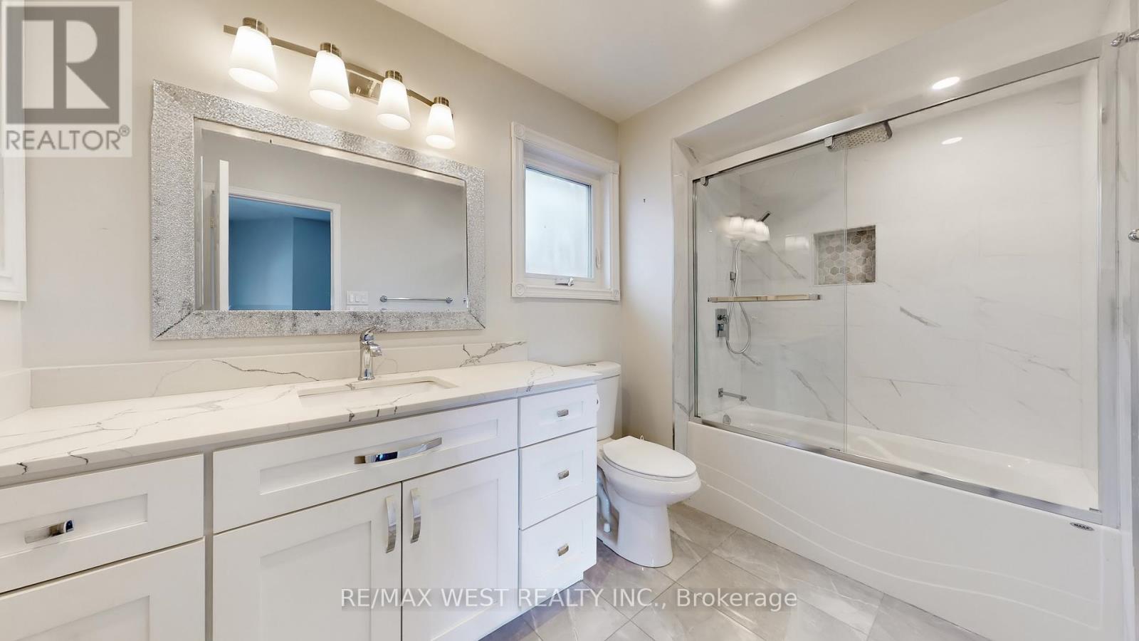 1042 Windsor Hill Boulevard, Mississauga (East Credit), Ontario  L5V 1P4 - Photo 27 - W12897262