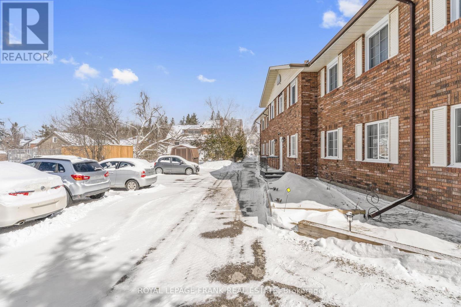 102 - 15 Clifton Street, Kawartha Lakes, Ontario  K0M 1N0 - Photo 27 - X12897834