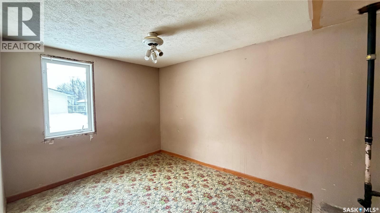 501 2nd Street, Kenaston, Saskatchewan  S0G 2N0 - Photo 18 - SK028606