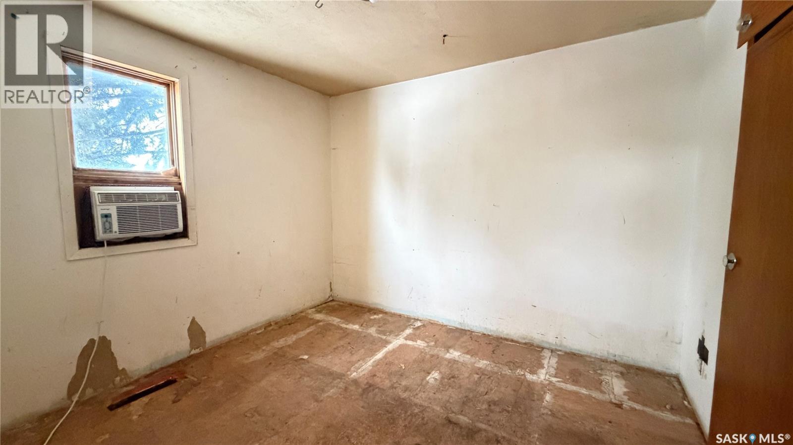 501 2nd Street, Kenaston, Saskatchewan  S0G 2N0 - Photo 17 - SK028606