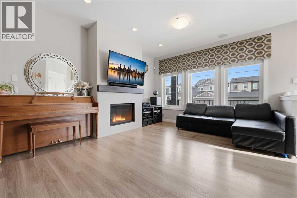 8 Evanscrest Way Nw, Calgary, Alberta  T3P 0P9 - Photo 5 - A2290227