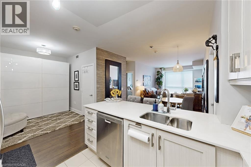 2470 Prince Michael Drive Unit# 201, Oakville, Ontario  L6H 0G9 - Photo 14 - 40812818