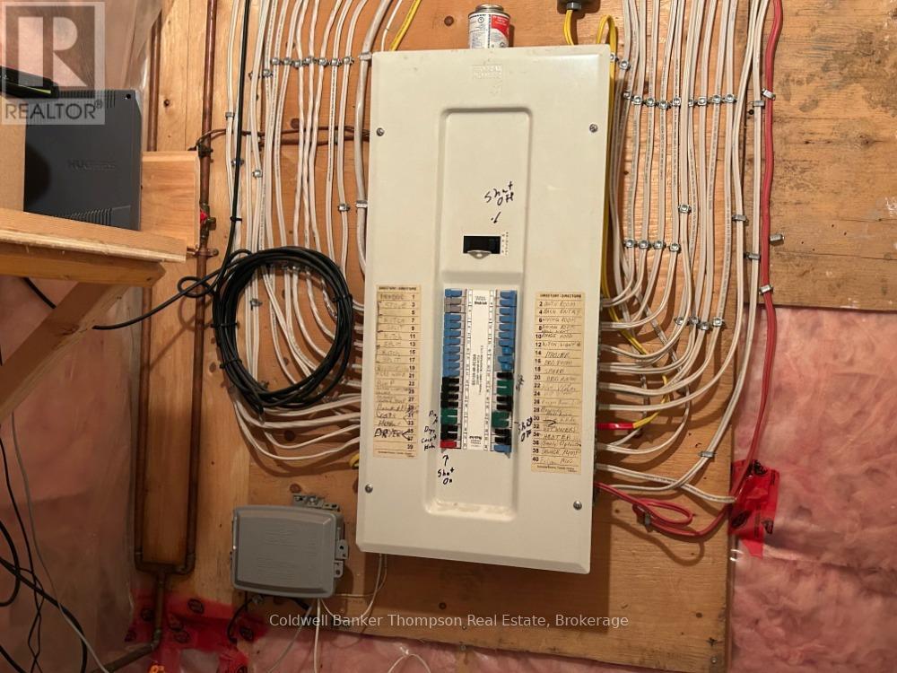 475 Chapman Drive E, Magnetawan, Ontario  P0A 1C0 - Photo 8 - X12887606