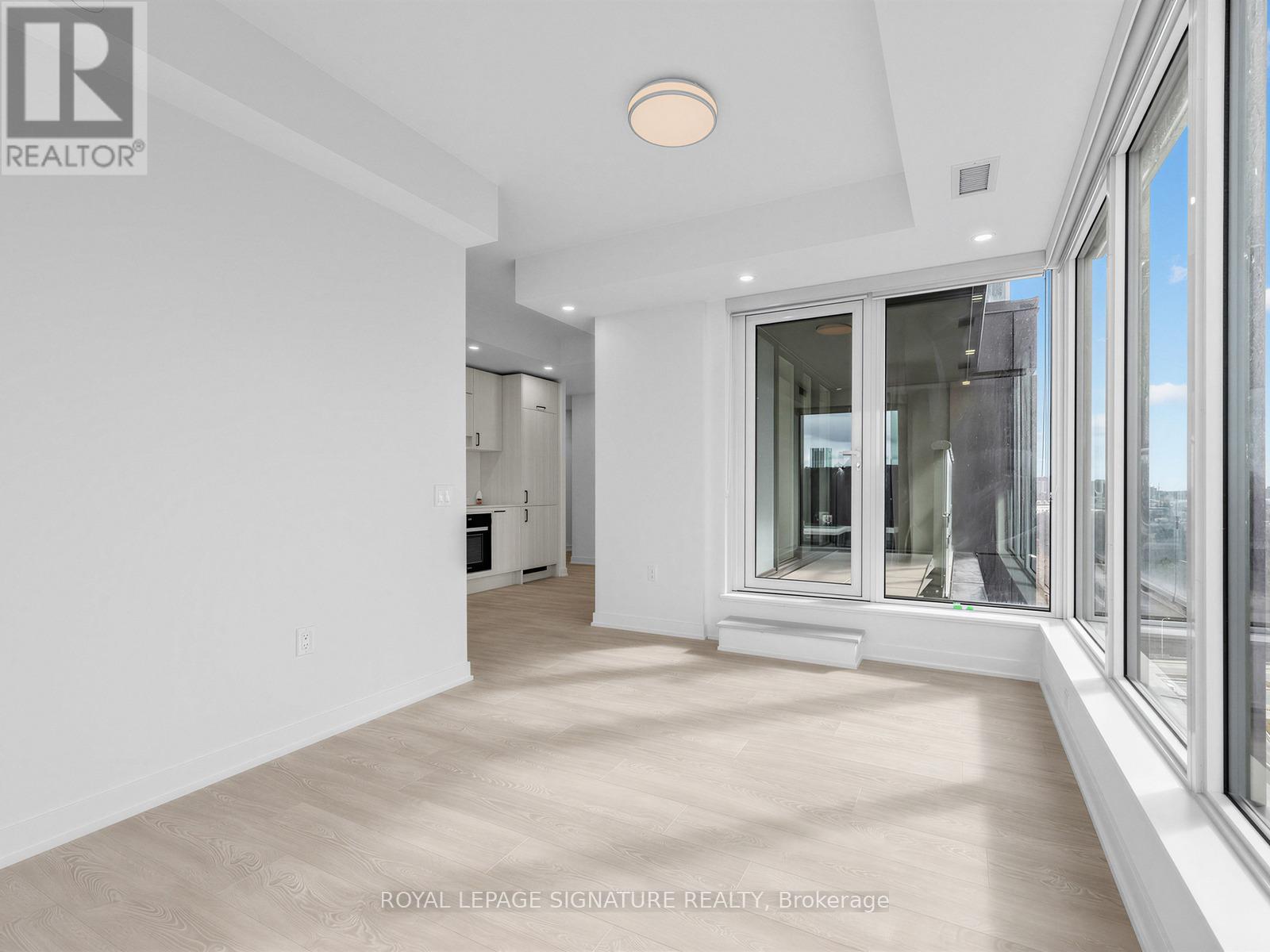 1007 - 1 Quarrington Lane, Toronto, Ontario  M3C 0S4 - Photo 17 - C12897846