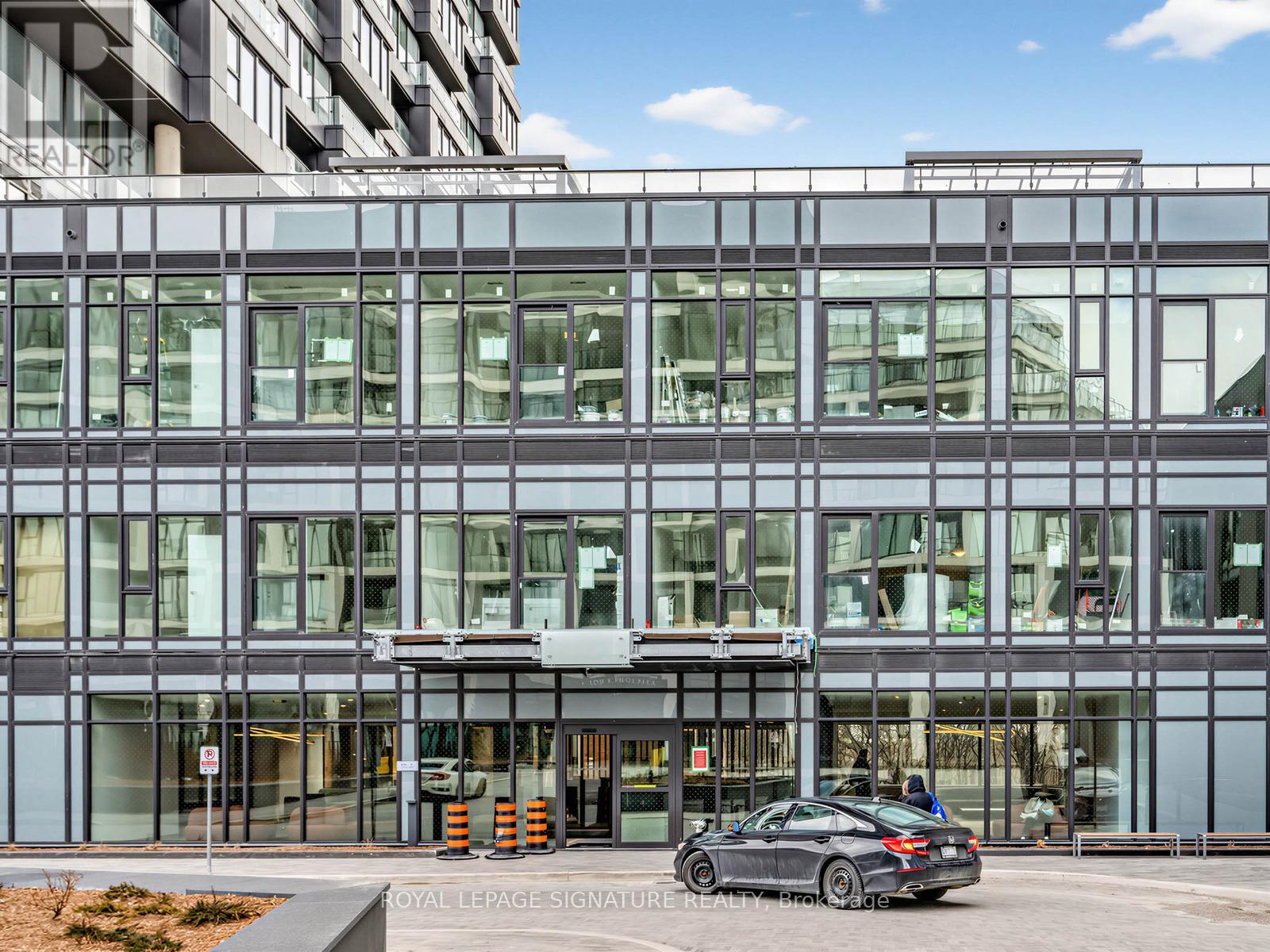 1007 - 1 Quarrington Lane, Toronto, Ontario  M3C 0S4 - Photo 2 - C12897846