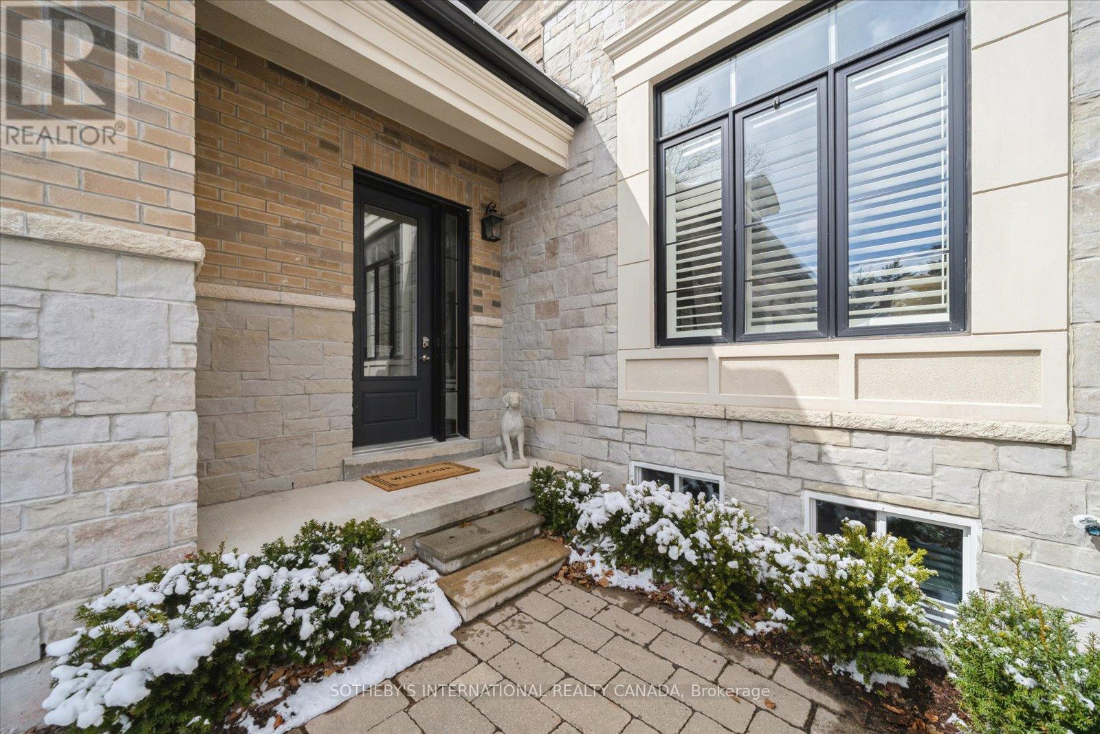 112 Woodview Drive, Pickering, Ontario  L1V 1L2 - Photo 3 - E12897818