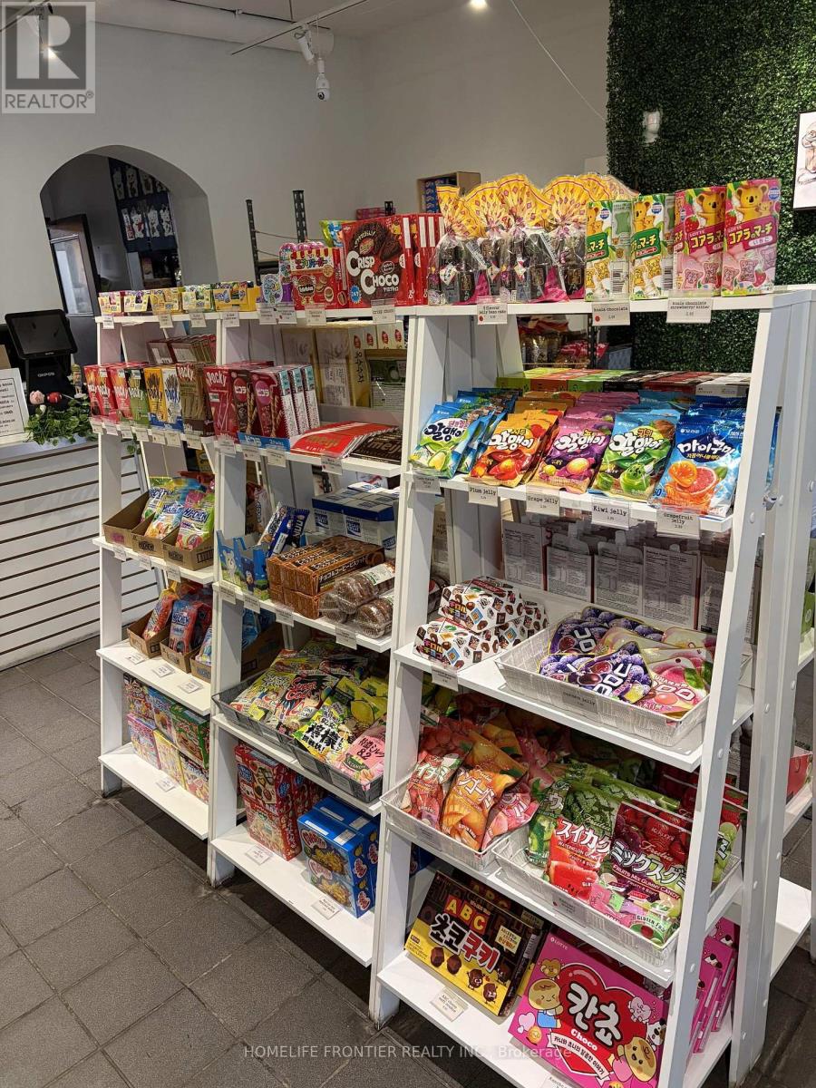 862 Pape Avenue, Toronto, Ontario  M4K 3T8 - Photo 8 - E12897838