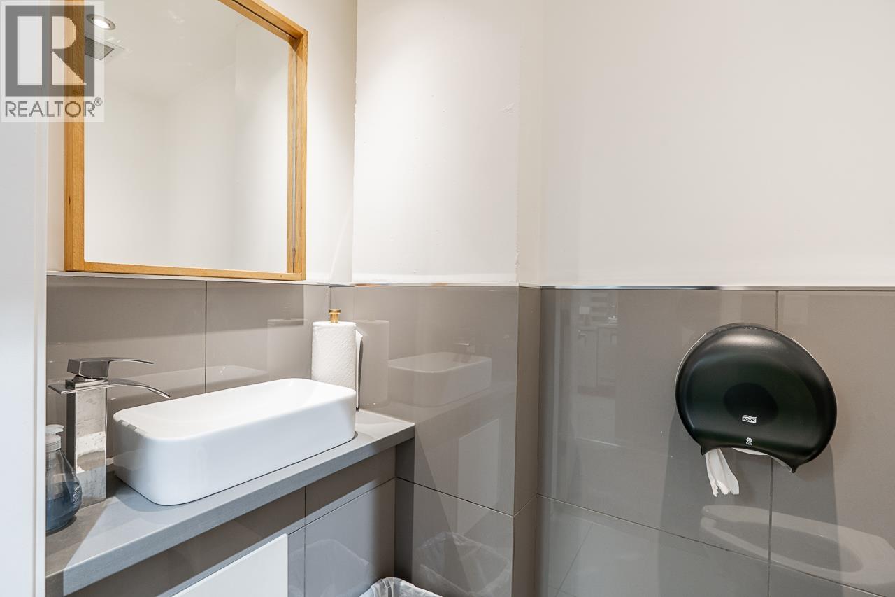 228 Lonsdale Avenue, North Vancouver, British Columbia  V7M 2G1 - Photo 34 - C8077008