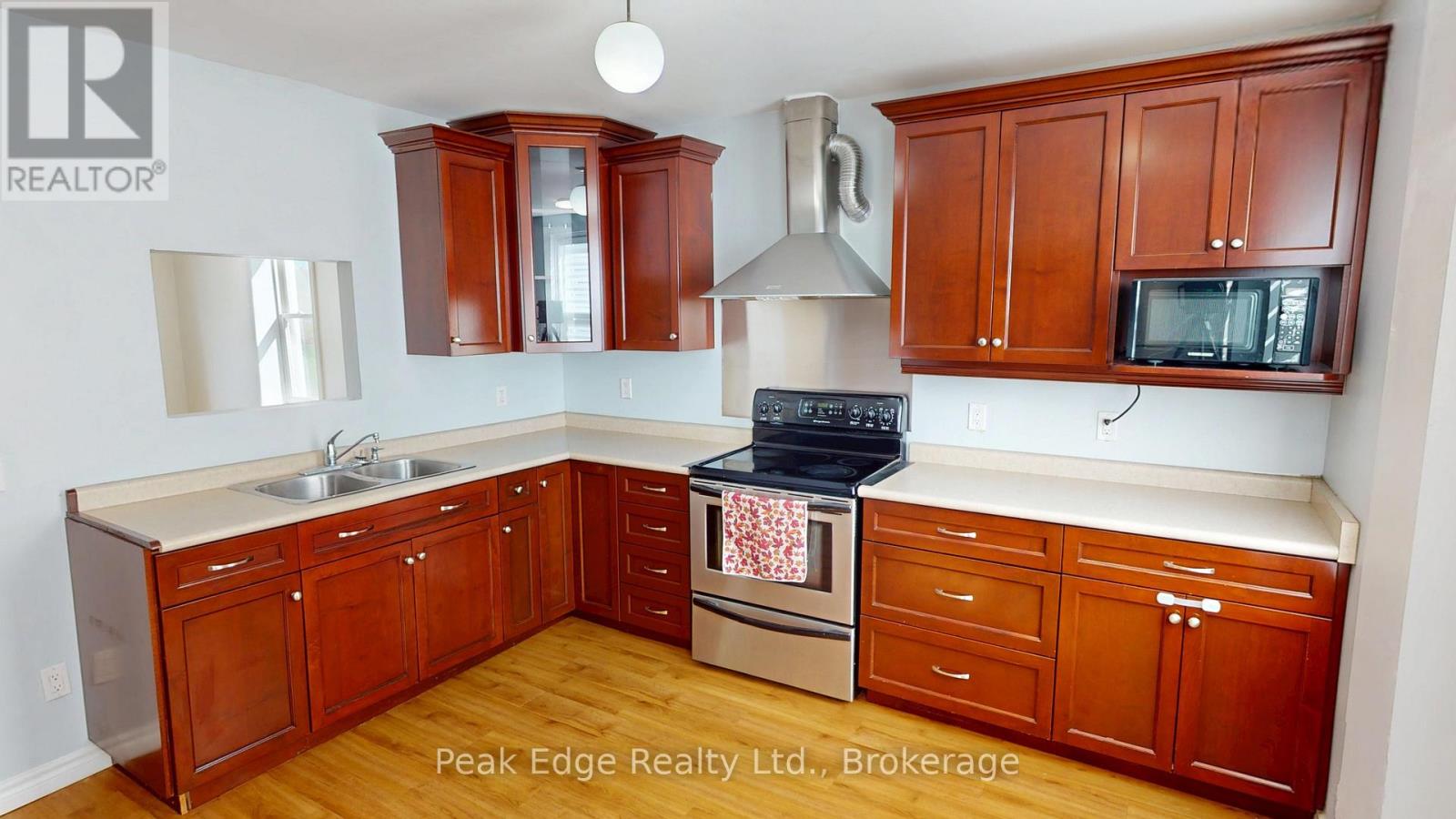 473 Campbell Street, Huron-Kinloss, Ontario  N0G 2H0 - Photo 6 - X12897814