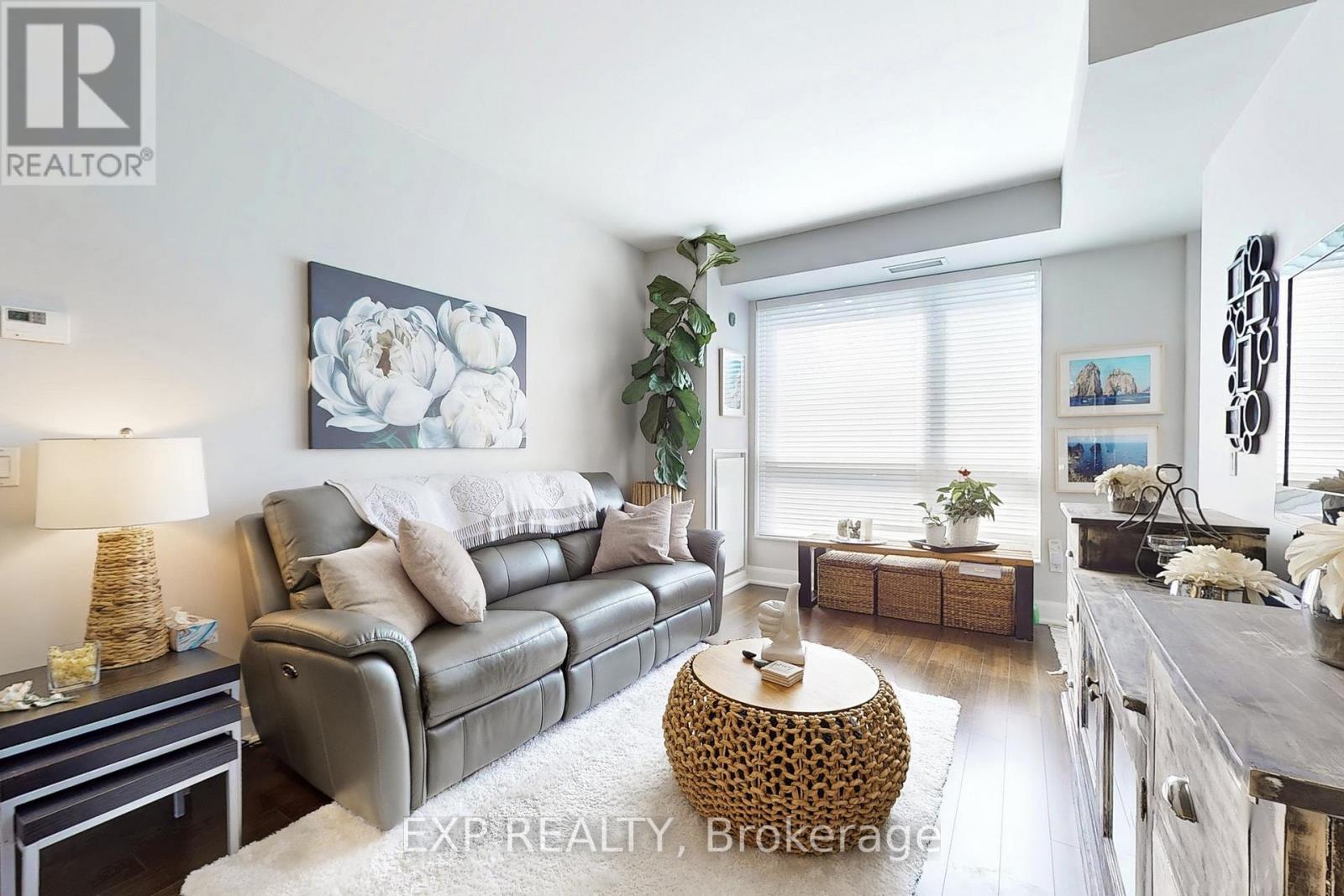 201 - 2470 Prince Michael Drive, Oakville (Jc Joshua Creek), Ontario  L6H 0G9 - Photo 5 - W12896178