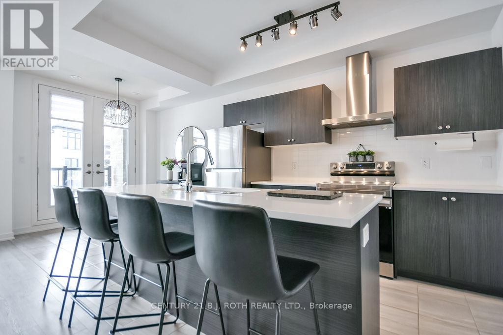 104 Blue Forest Crescent, Barrie, Ontario  L9J 0N7 - Photo 10 - S12897816