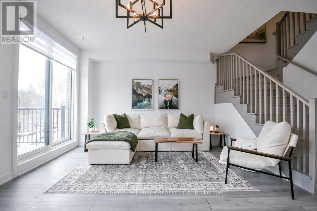 104 Blue Forest Crescent, Barrie, Ontario  L9J 0N7 - Photo 4 - S12897816