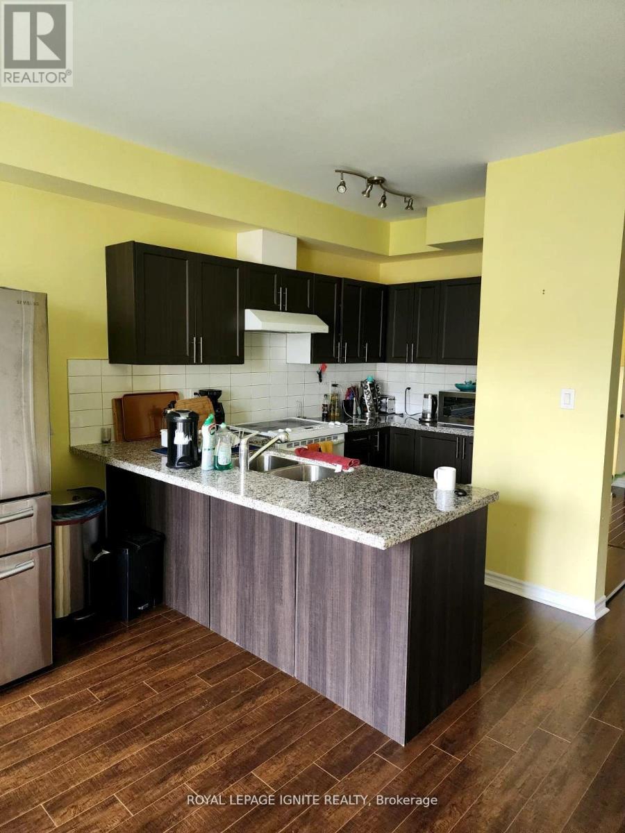 4 - 1355 Rathburn Road E, Mississauga, Ontario  L4W 5R5 - Photo 2 - W12897850