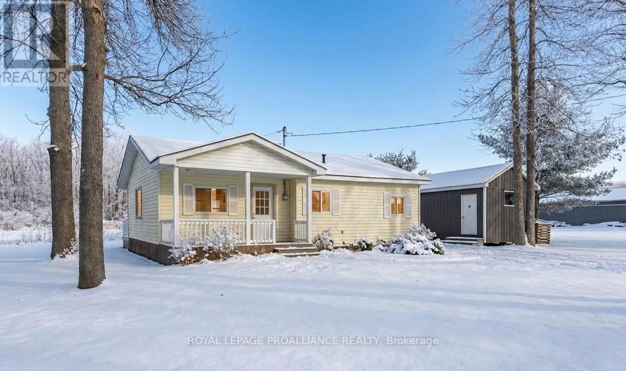 1019 TURNER WAY, frontenac (frontenac centre), Ontario