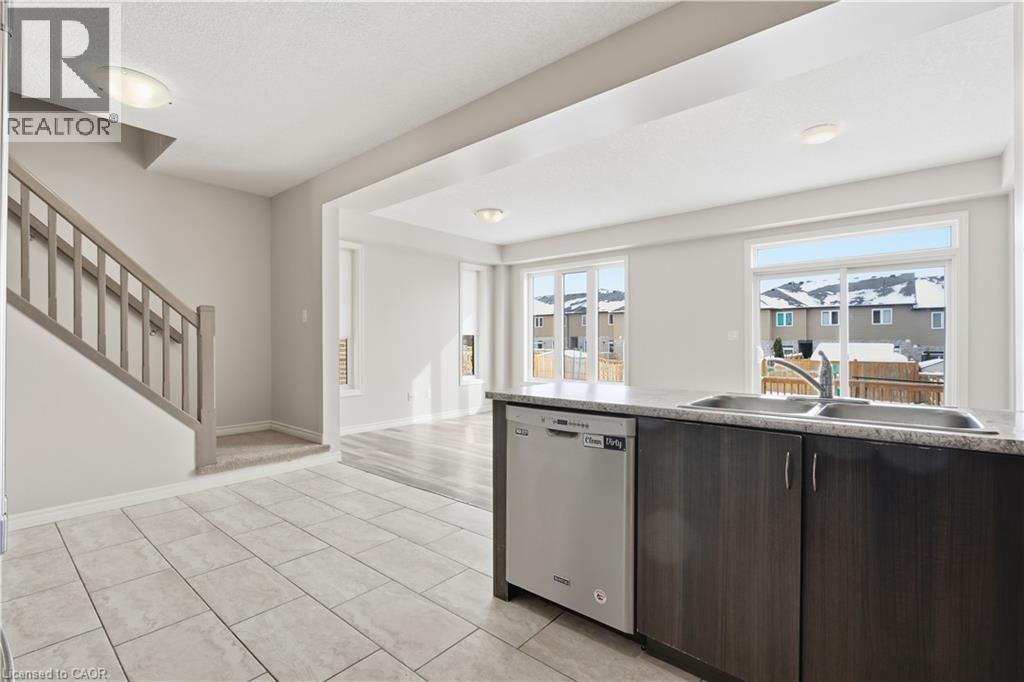 120 Links Crescent, Woodstock, Ontario  N4T 0K7 - Photo 10 - 40813231