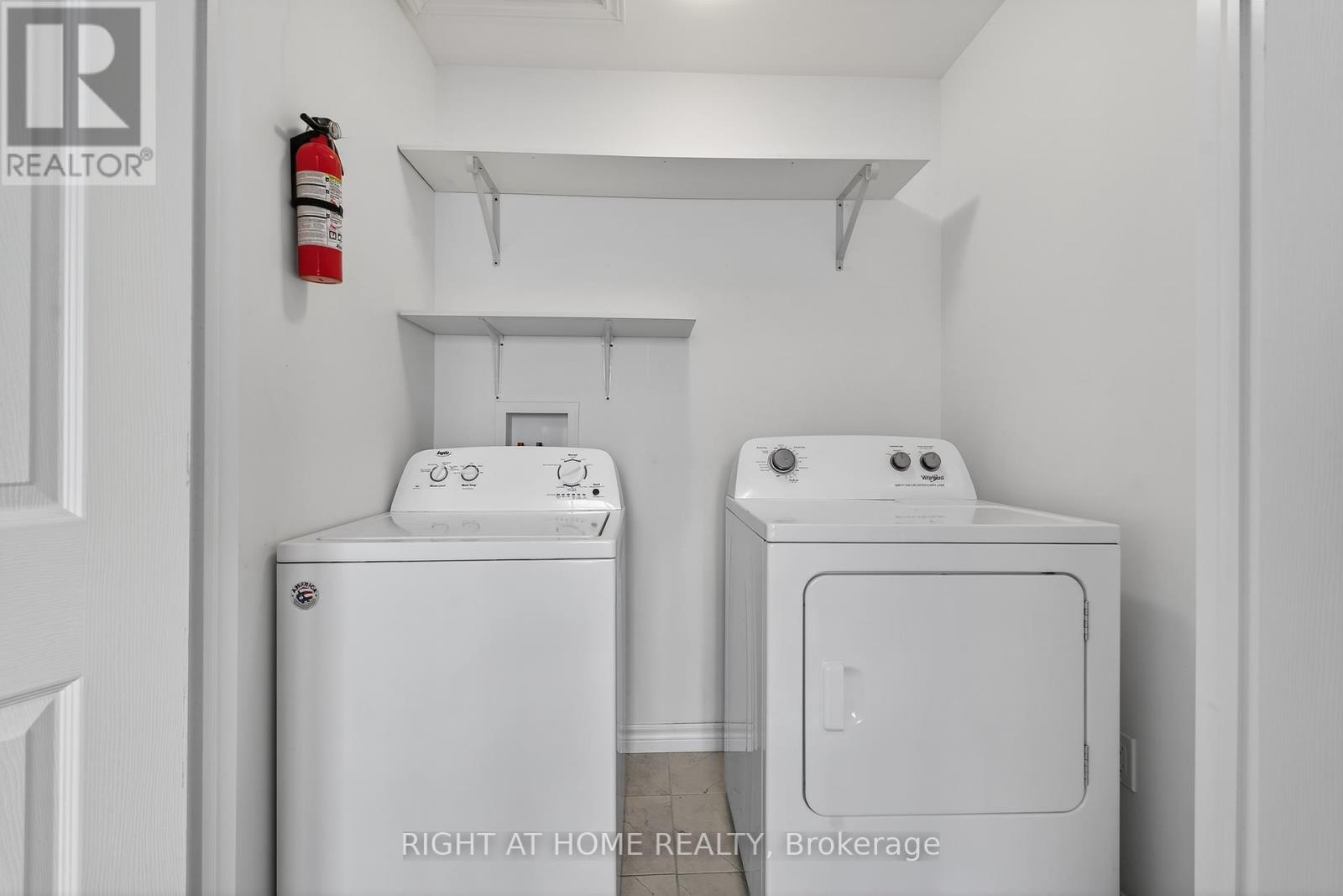 73 Brennan Crescent, Loyalist, Ontario  K0H 2H0 - Photo 29 - X12897840