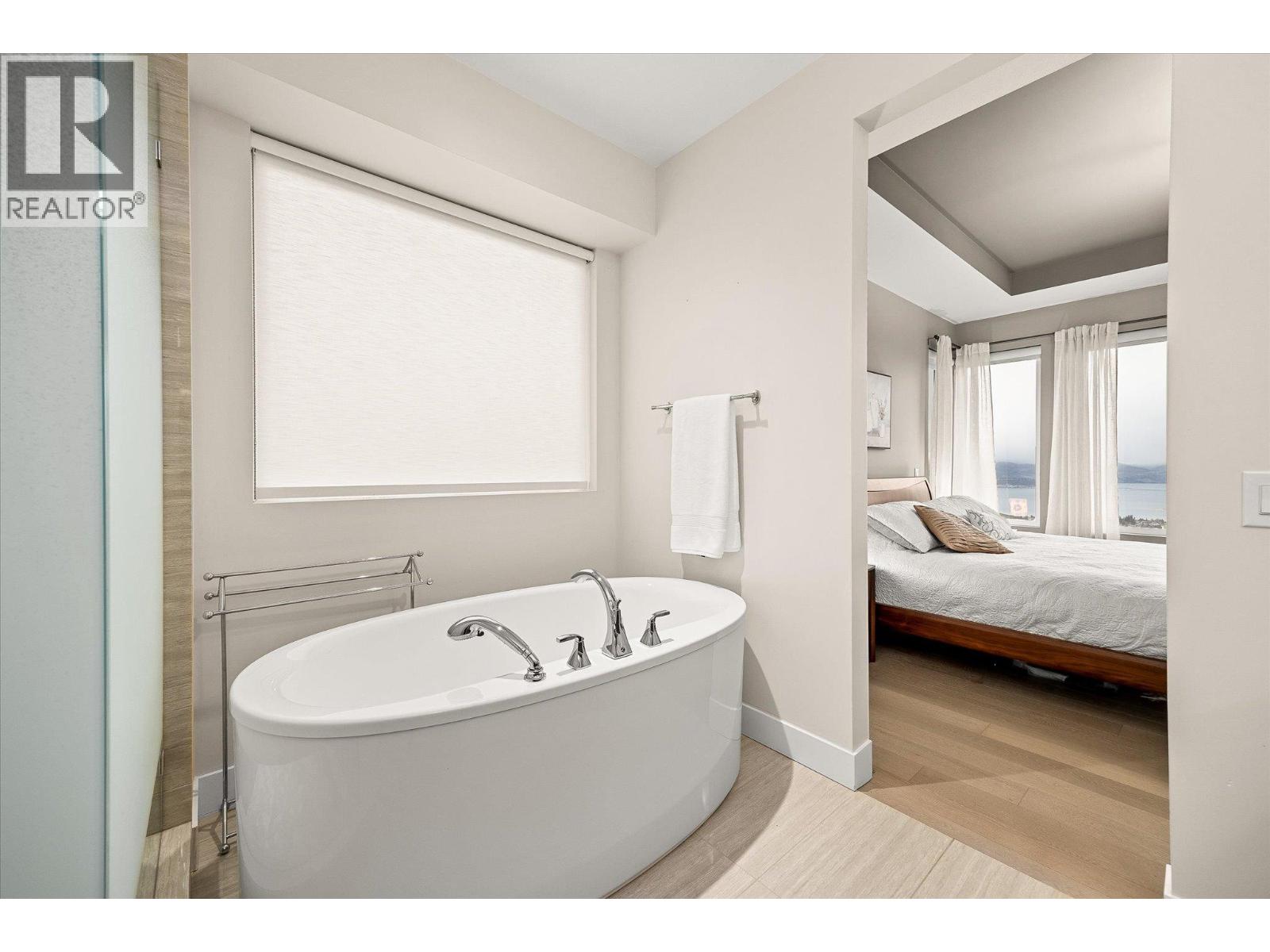 944 Hewetson Court, Kelowna, British Columbia  V1W 5H8 - Photo 29 - 10377144