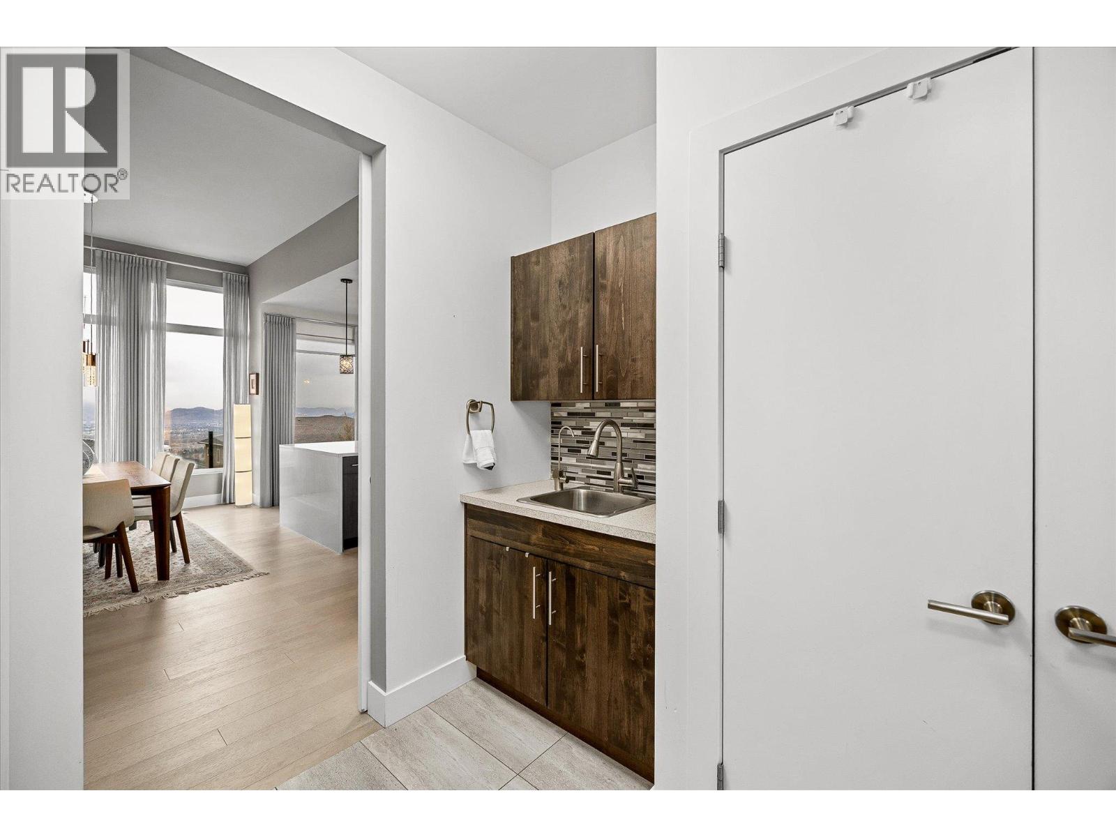 944 Hewetson Court, Kelowna, British Columbia  V1W 5H8 - Photo 52 - 10377144