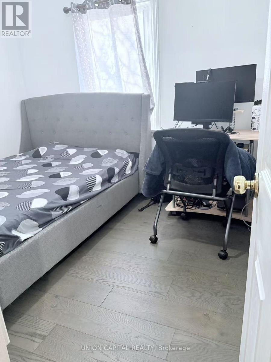 Main - 64 Delwood Drive, Toronto, Ontario  M1L 2S7 - Photo 8 - E12883814