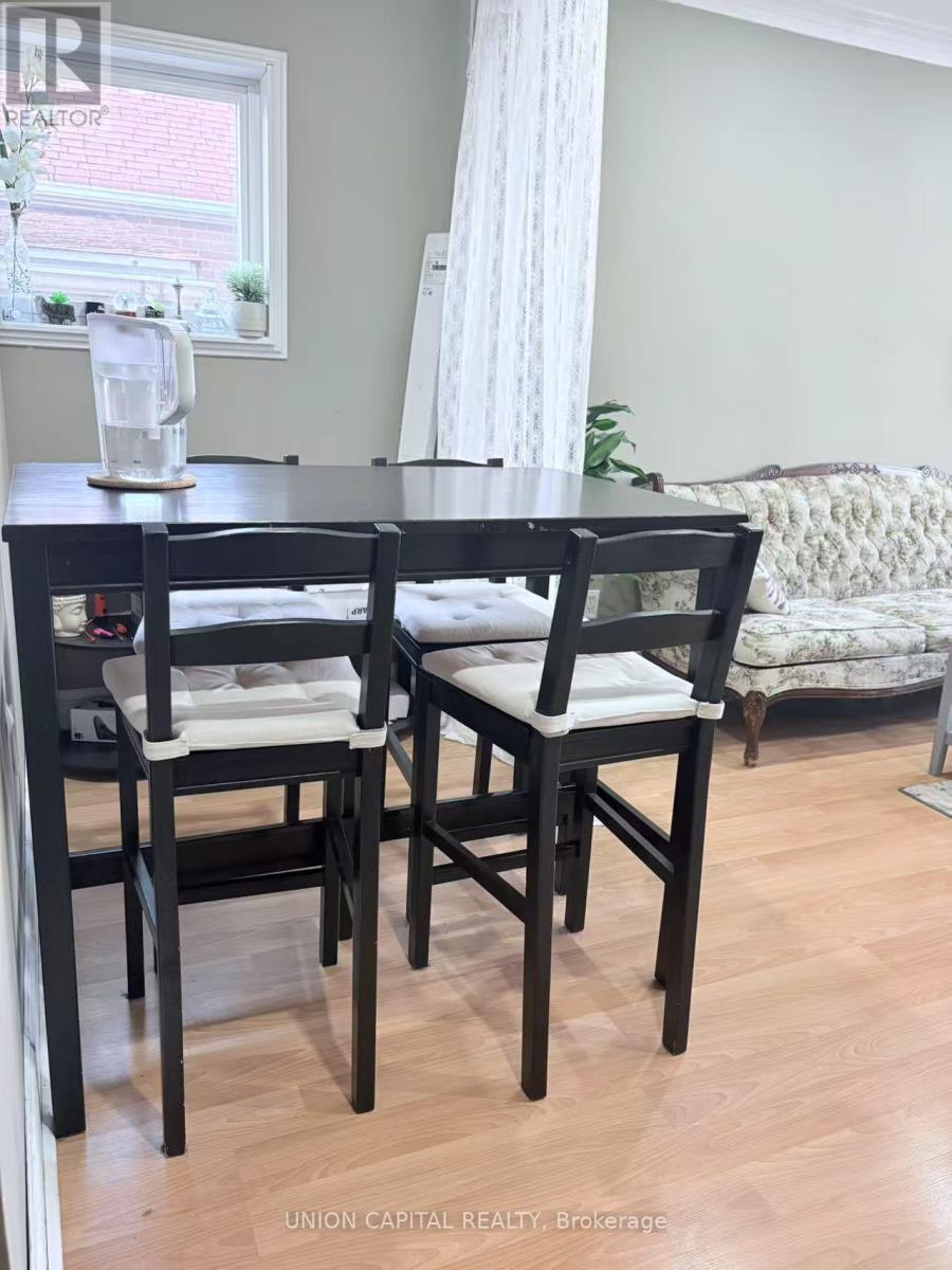 Main - 64 Delwood Drive, Toronto, Ontario  M1L 2S7 - Photo 6 - E12883814