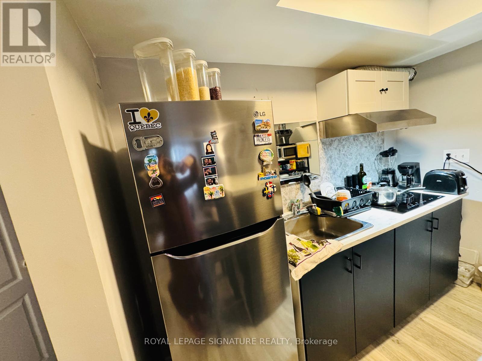 Lower - 87 Leroy Avenue, Toronto, Ontario  M4J 4G9 - Photo 5 - E12886260