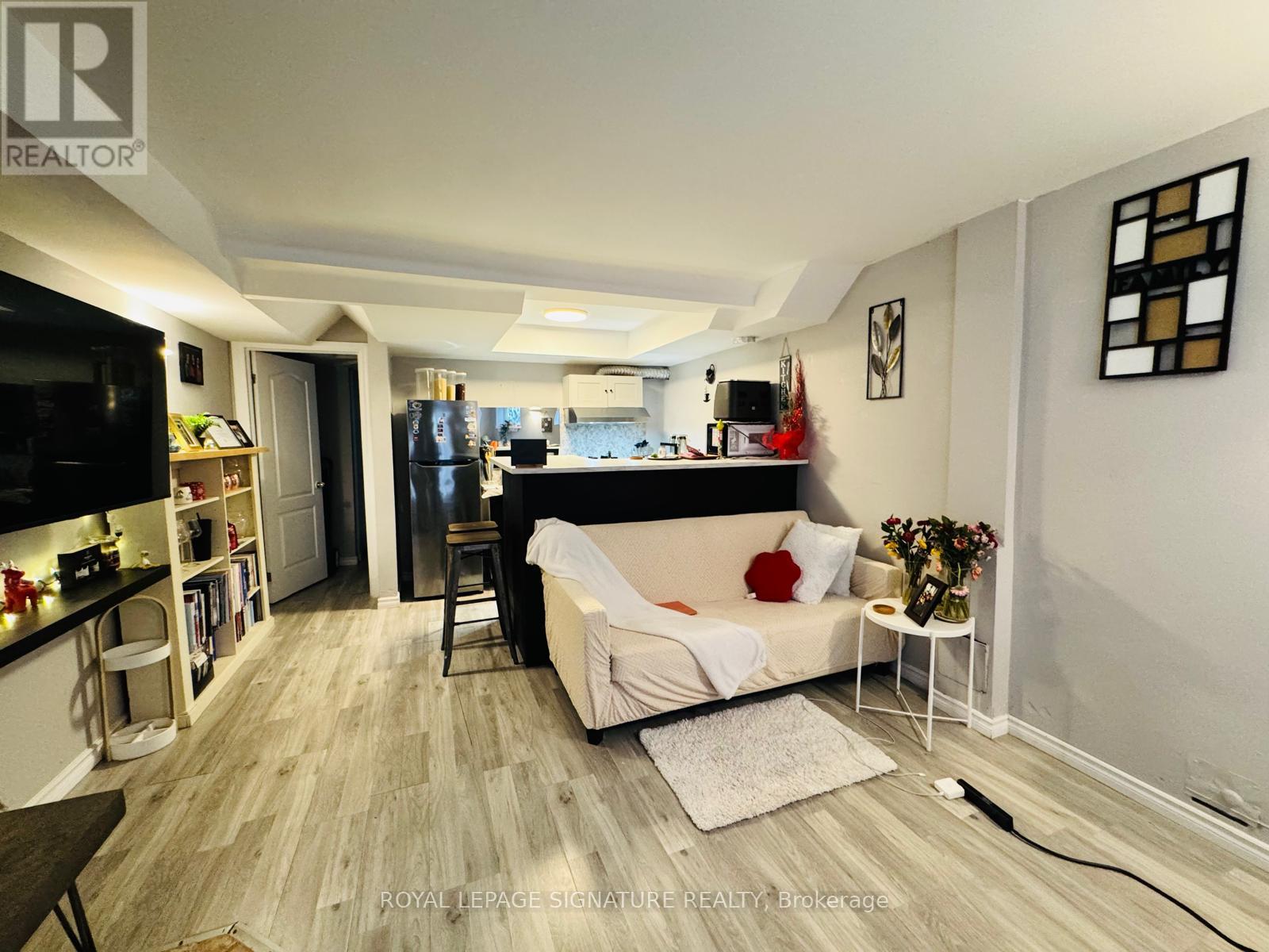 Lower - 87 Leroy Avenue, Toronto, Ontario  M4J 4G9 - Photo 2 - E12886260