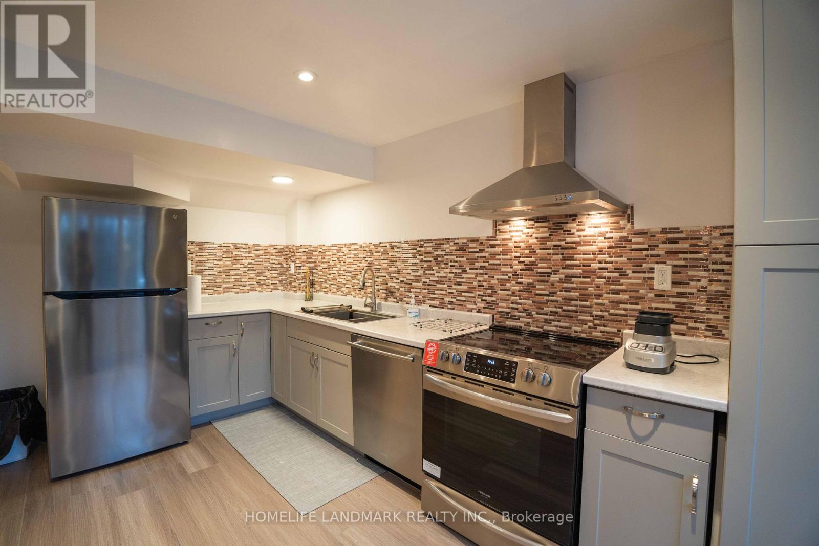 Bsmt - 48 Sir Stevens Drive, Vaughan, Ontario  L6A 0Z7 - Photo 13 - N12897784